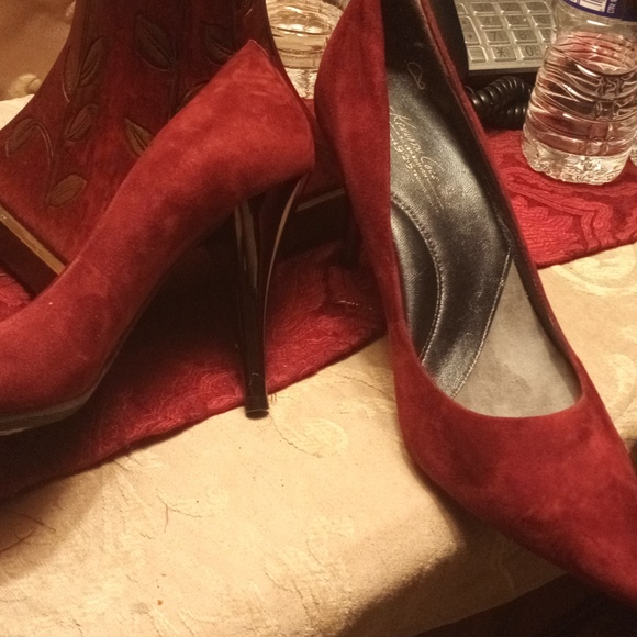 Women heels - Picture 1 of 13